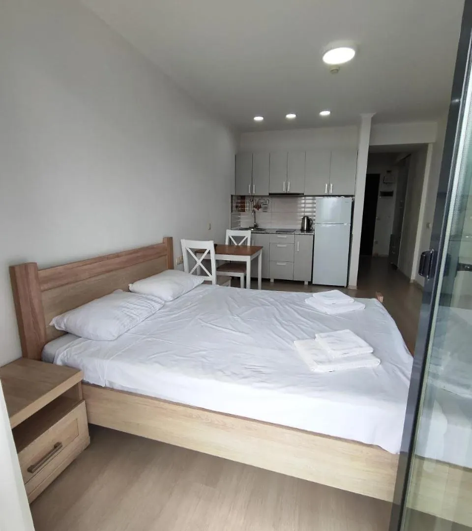 Апартаменты Unique Beach Tower Sea View Батуми