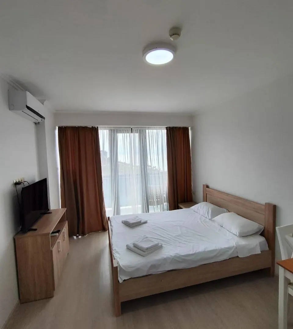 Unique Beach Tower Sea View Батуми